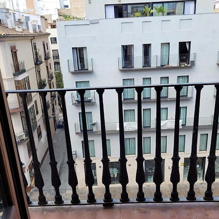 Living Valencia Apartments - Merced المظهر الخارجي الصورة