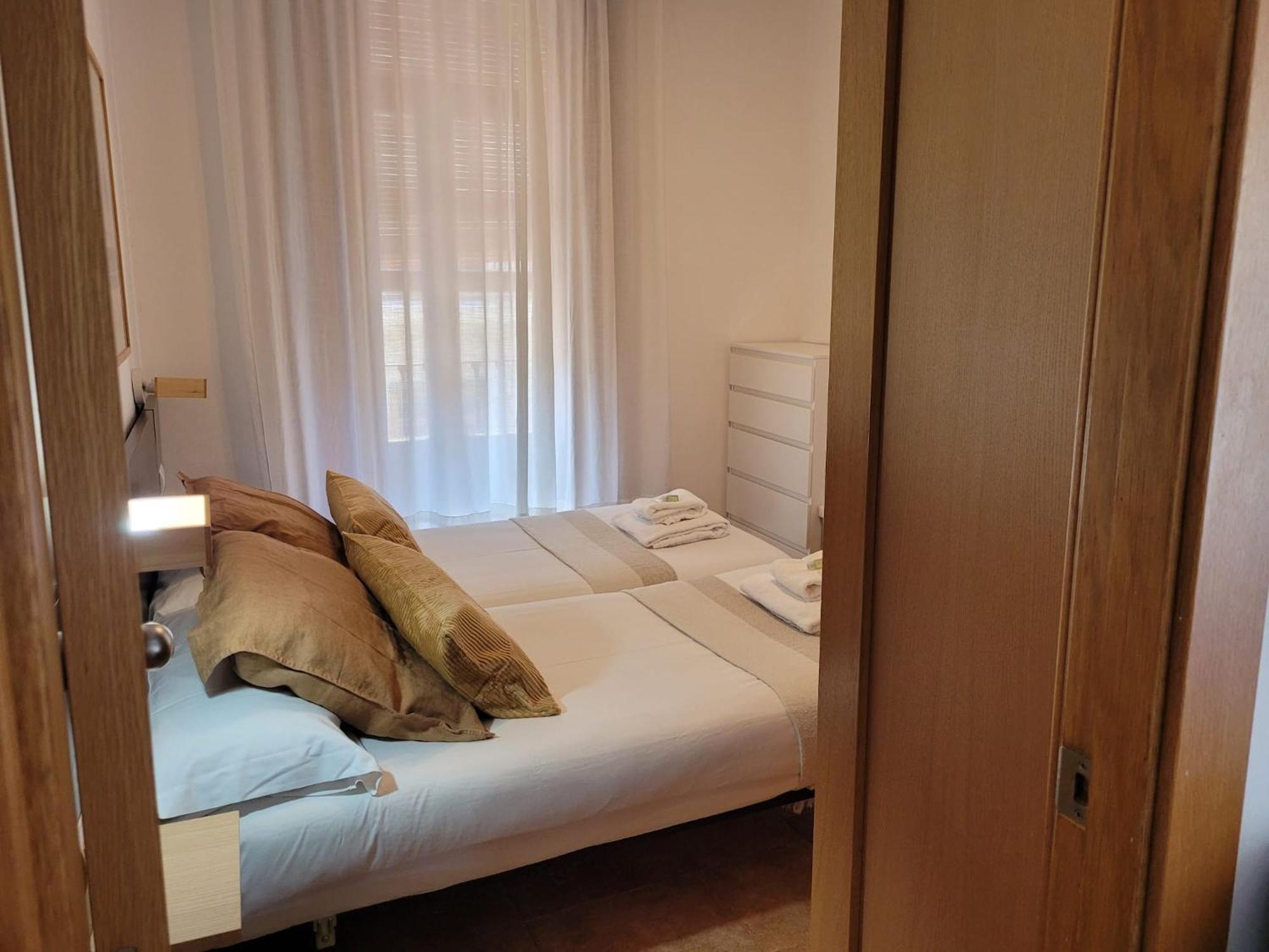 Living Valencia Apartments - Merced المظهر الخارجي الصورة