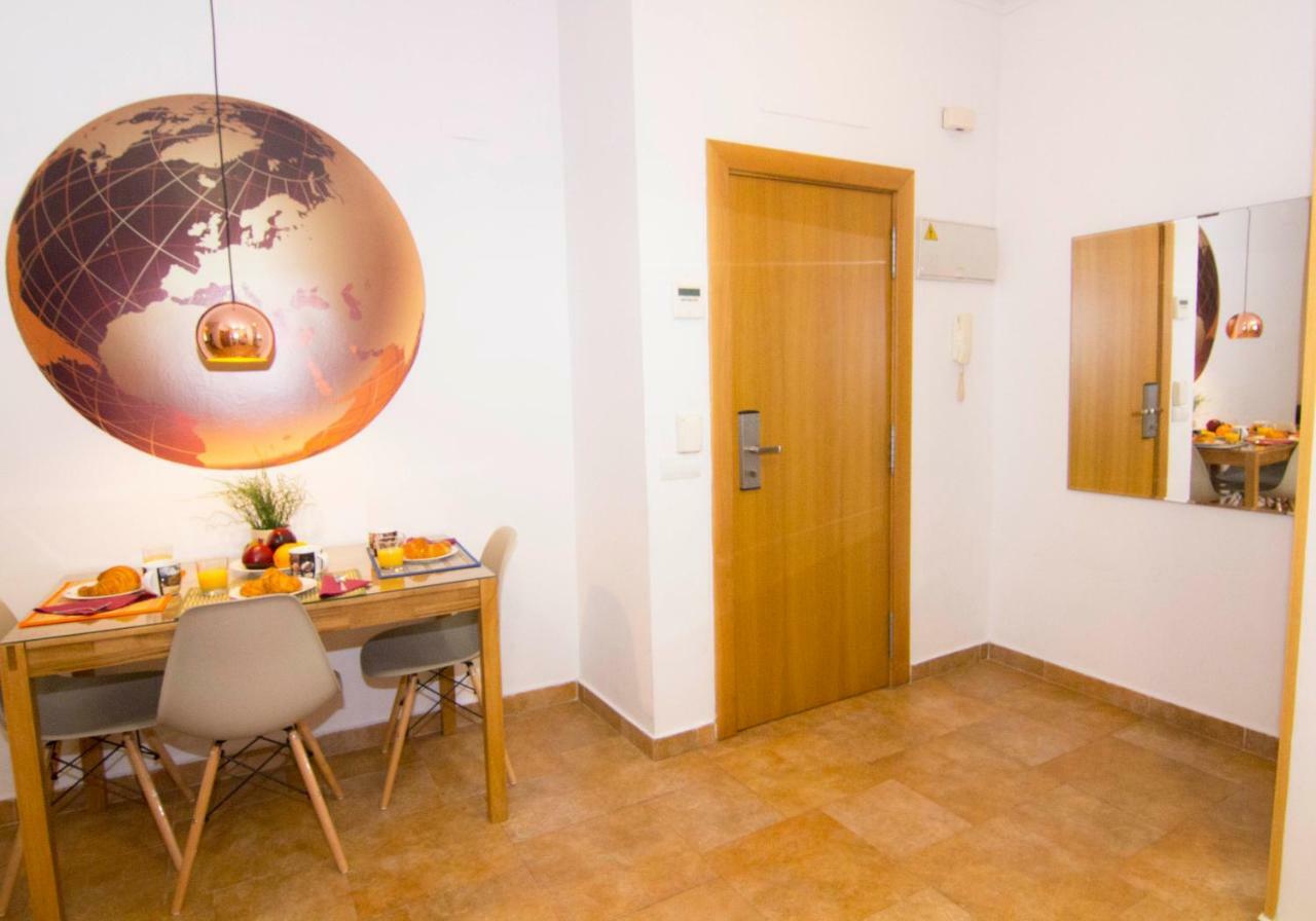 Living Valencia Apartments - Merced المظهر الخارجي الصورة